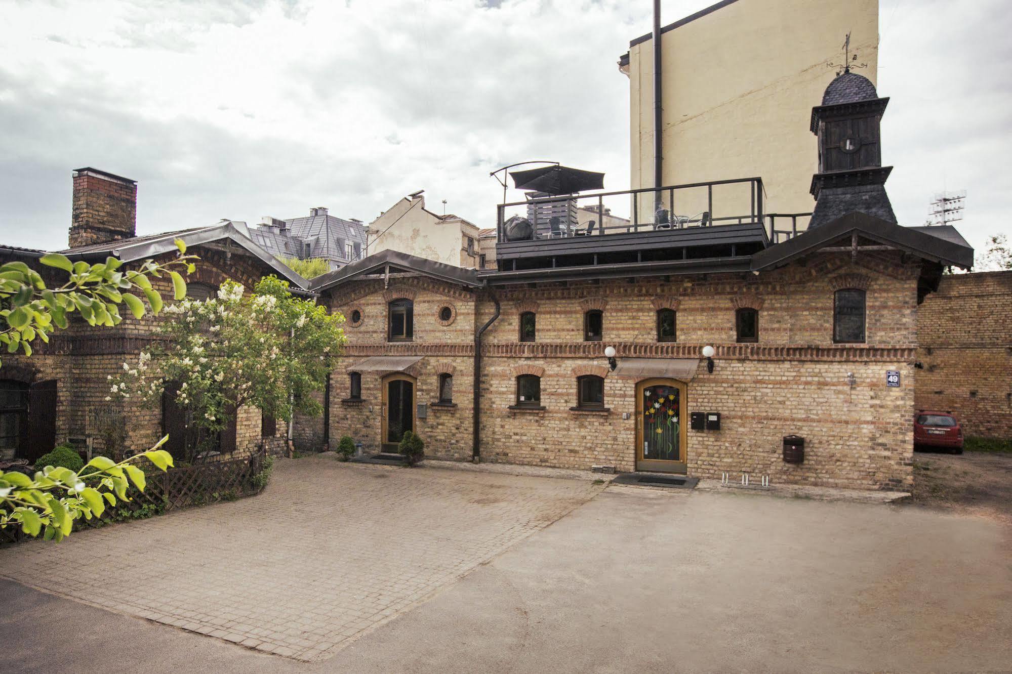 Amalienhof Guesthouse Рига Экстерьер фото
