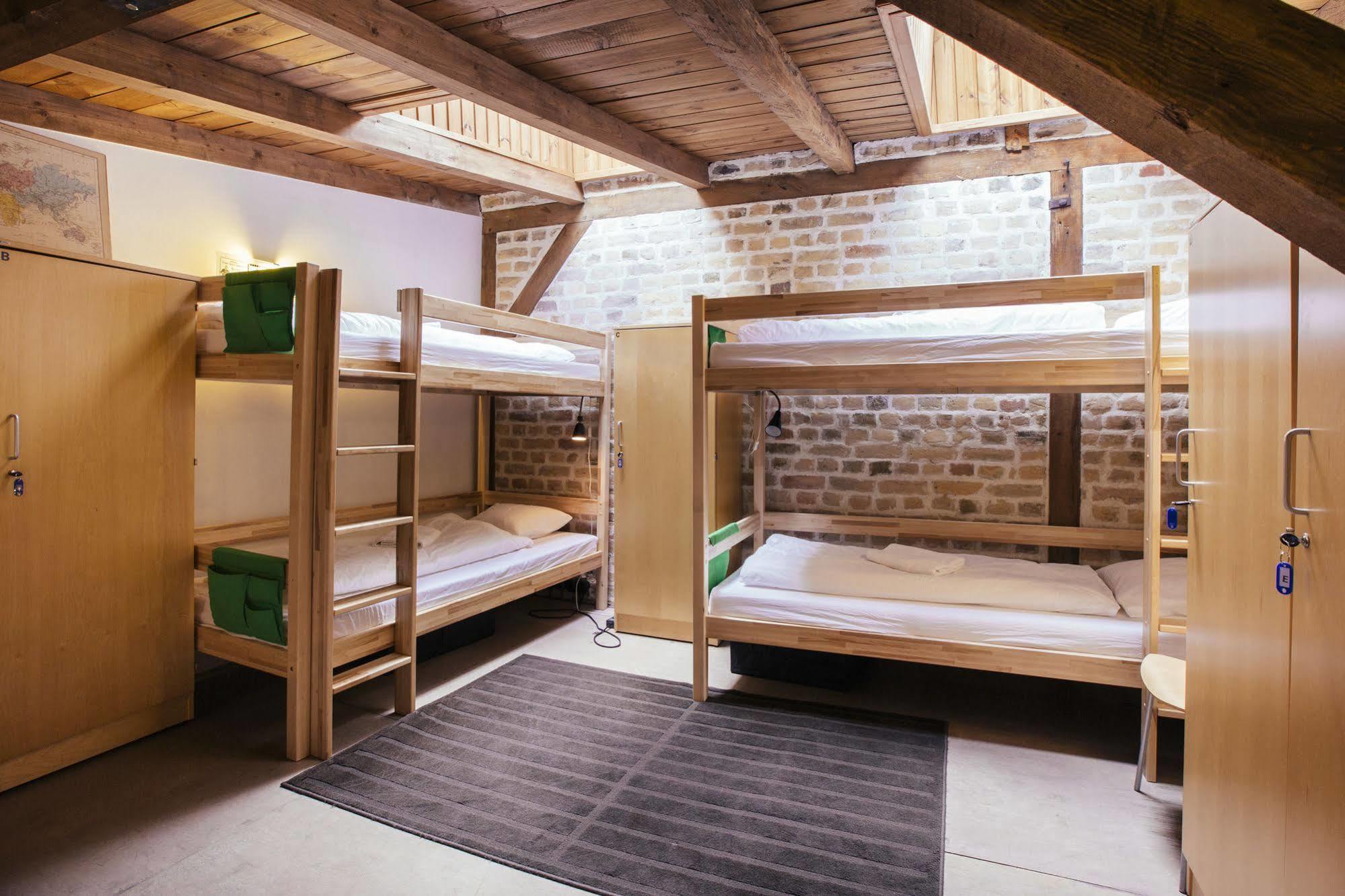 Amalienhof Guesthouse Рига Экстерьер фото
