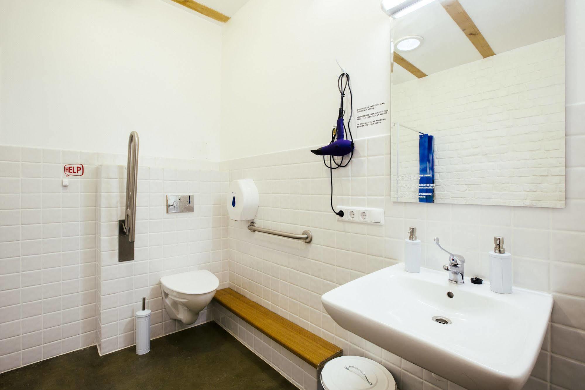 Amalienhof Guesthouse Рига Экстерьер фото
