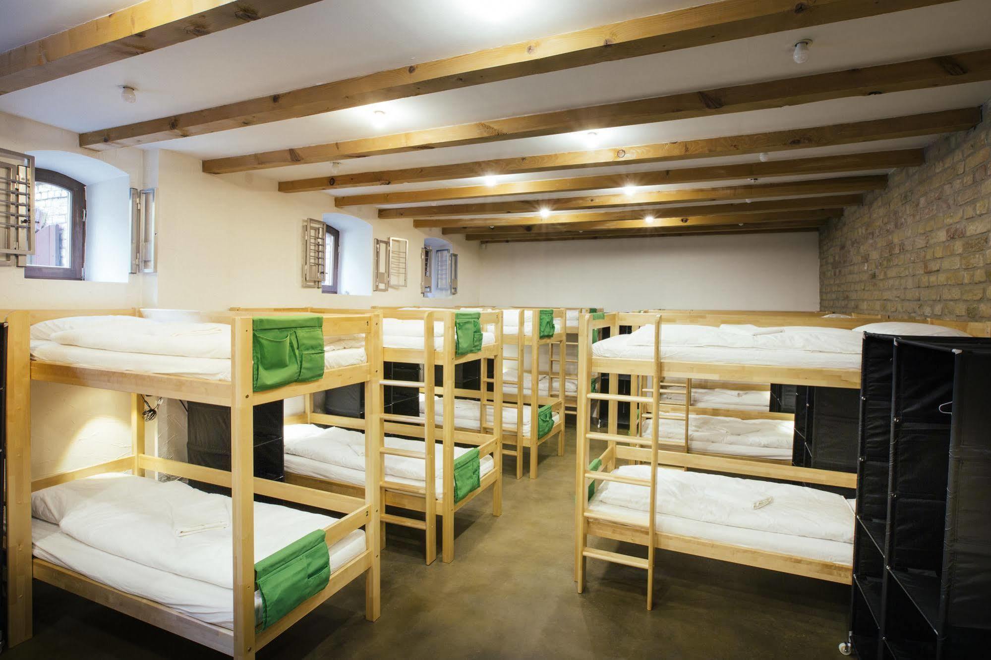 Amalienhof Guesthouse Рига Экстерьер фото